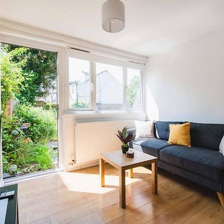 דירות לונדון Stylish & Tranquil Flat With Excellent Connections מראה חיצוני תמונה