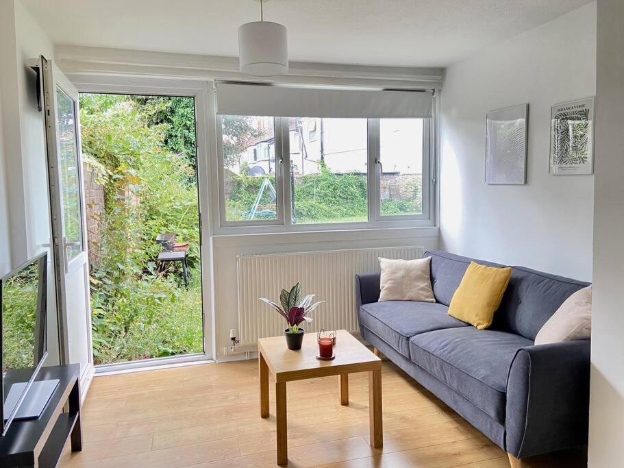 דירות לונדון Stylish & Tranquil Flat With Excellent Connections מראה חיצוני תמונה
