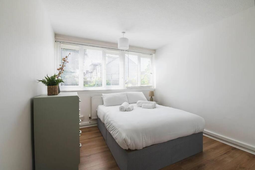 דירות לונדון Stylish & Tranquil Flat With Excellent Connections מראה חיצוני תמונה