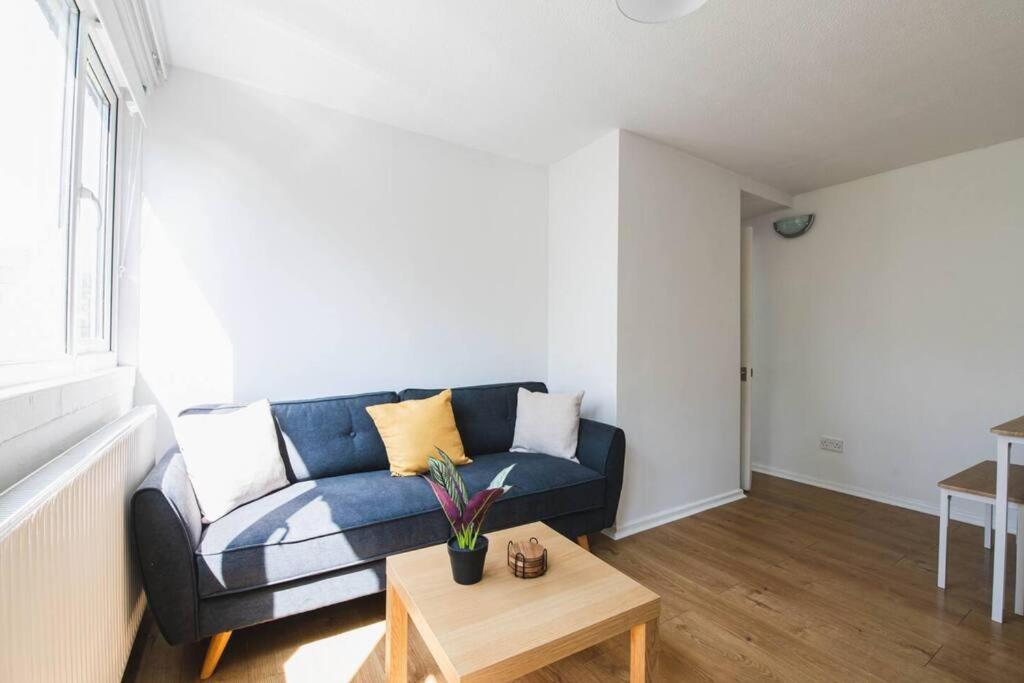 דירות לונדון Stylish & Tranquil Flat With Excellent Connections מראה חיצוני תמונה